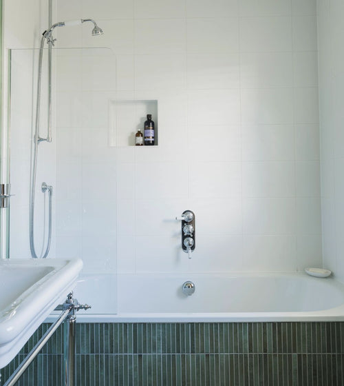 Bilbao White 23 x 33 Matt Tile Cut Samples Bilbao White 23 x 33 Matt Tile Cut Samples