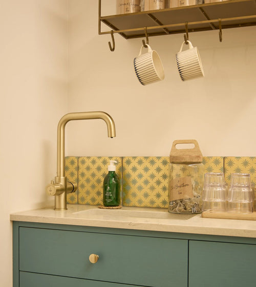 Neisha Crosland Atlas Star Anise Sahara Metallic Wall Tiles