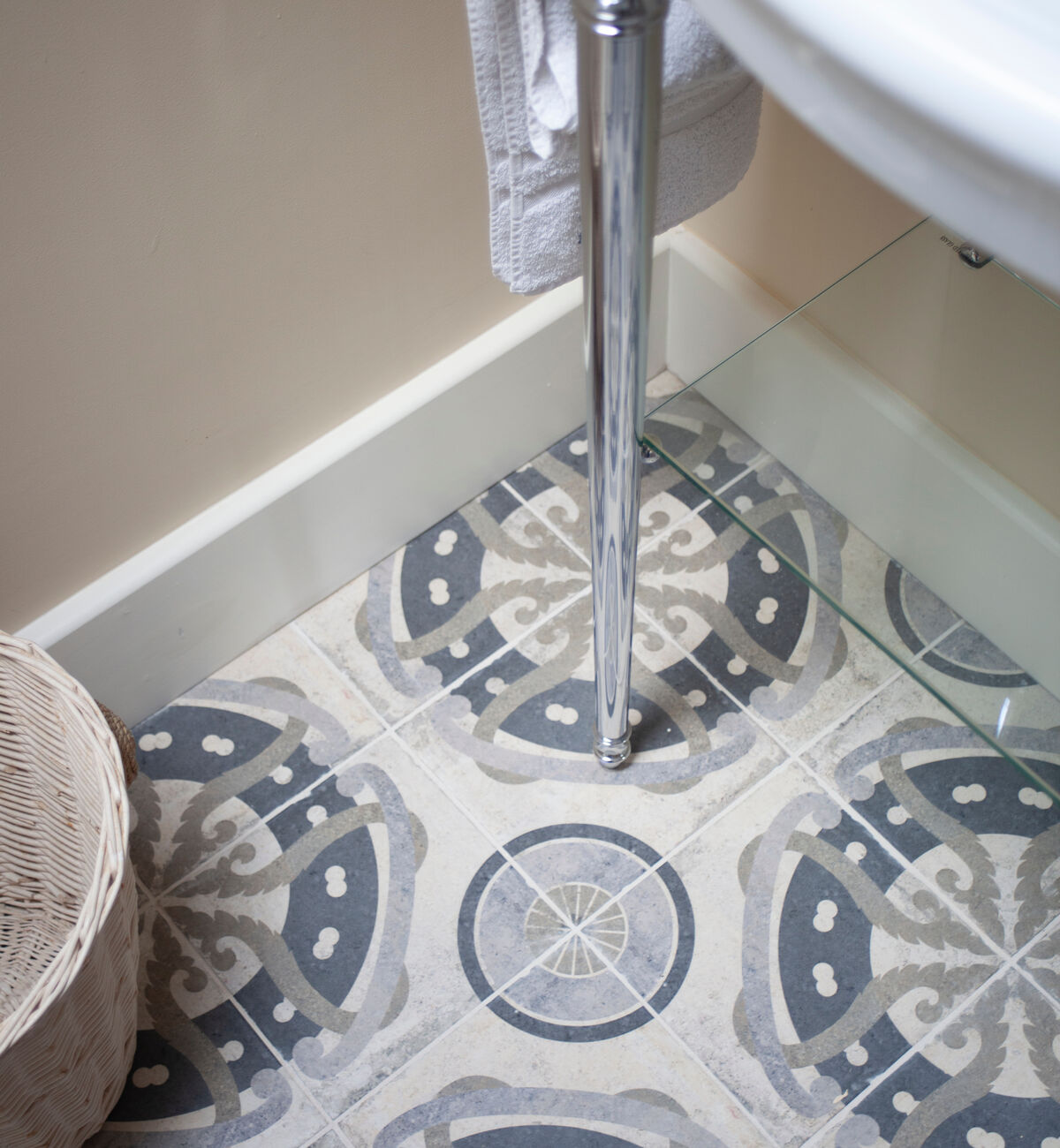 collection_bathroom-tiles-bathroom-floor-tiles