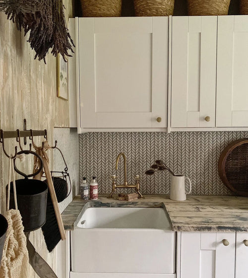 Malmo Willow Leaf White Mosaic Glass Kitchen Tiles